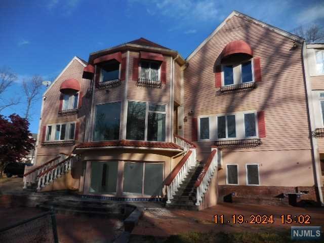 Property for Sale at 210 N Woodland Street, Englewood, New Jersey - Bedrooms: 5 
Bathrooms: 5 
Rooms: 13  - $1,889,900