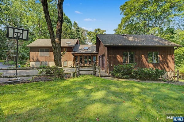 451 W BROOK RD, RINGWOOD, NJ 07456 - Image 0385caa7ece290da6a4e45d34b962165/2652675176