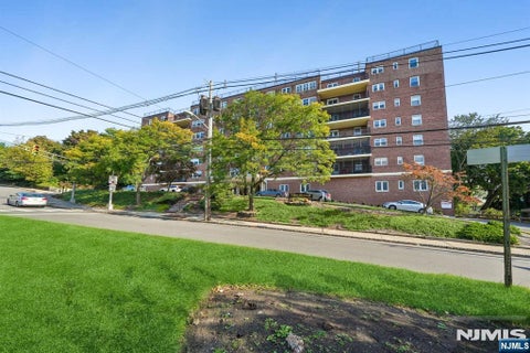 Photo for 415 Claremont Avenue 1G