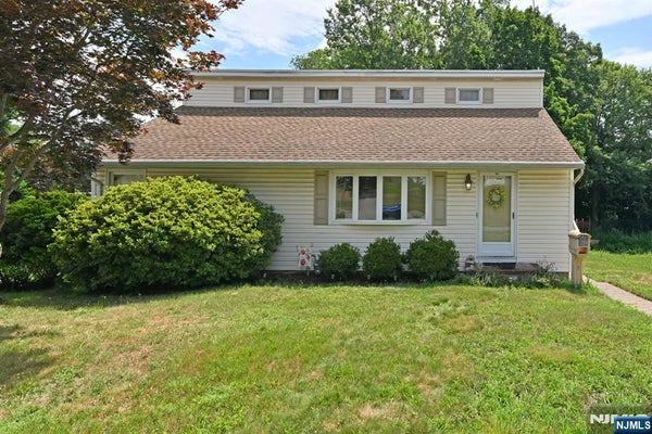 155 HASBROUCK AVE, EMERSON, NJ 07630 - Image 087adcaa9f41573e6bac8a953d9c8e7a/506343586