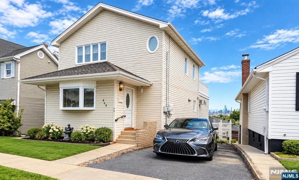 744 3RD ST, LYNDHURST, NJ 07071 - Image 09c1e20efea6e4b26c19079ba1ea9be3/4032626622