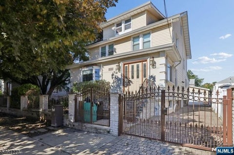 Photo for 233 15th Street