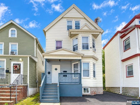 Photo for 32 Cummings Street