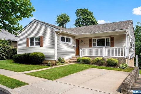 Photo for 639 6th Street