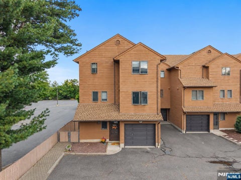 Photo for 140 Allwood Road E