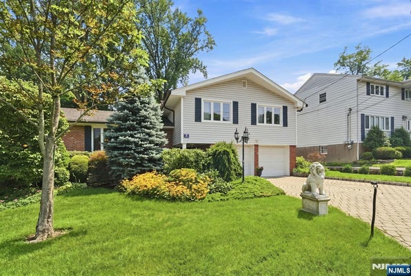 65 HICKORY ST, ENGLEWOOD CLIFFS, NJ 07632 - Image 0bf2a2146ba43d3ef3b789d70feffd0d/3366333208