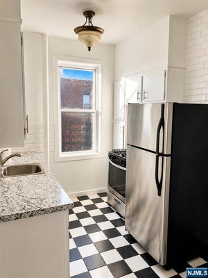 7812 HUDSON AVE APT E3, NORTH BERGEN, NJ 07047 - Image 0cc84c4a8aeceb4ece71686bf9f876a5/1855589470