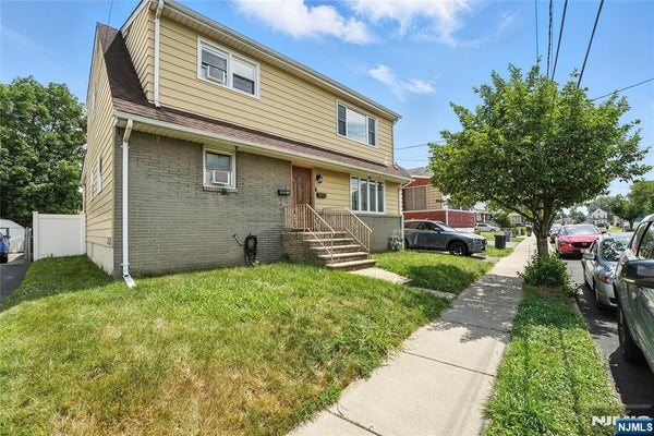 52 RIVER ST # 2, LODI, NJ 07644 - Image 0d061b6eb5ccb353e0809e7a54bb5652/15295655