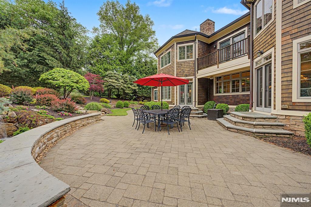30 Fred St, Old Tappan, NJ, 07675, USA, 6 Bedrooms Bedrooms, ,6 BathroomsBathrooms,Residential,Active,30 Fred St,26011092