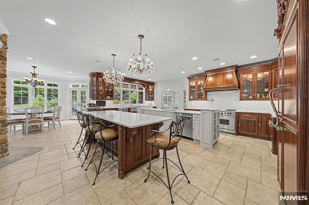 30 Fred St, Old Tappan, NJ, 07675, USA, 6 Bedrooms Bedrooms, ,6 BathroomsBathrooms,Residential,Active,30 Fred St,26011092