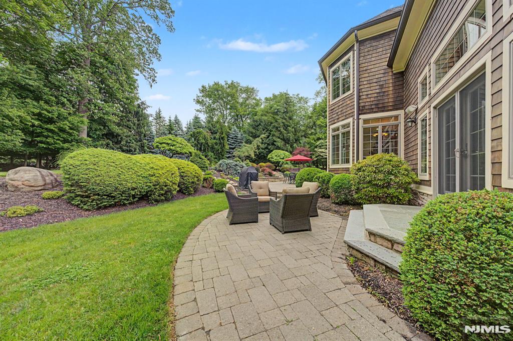 30 Fred St, Old Tappan, NJ, 07675, USA, 6 Bedrooms Bedrooms, ,6 BathroomsBathrooms,Residential,Active,30 Fred St,26011092