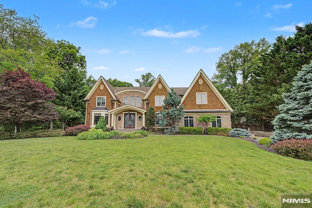 30 Fred St, Old Tappan, NJ, 07675, USA, 6 Bedrooms Bedrooms, ,6 BathroomsBathrooms,Residential,Active,30 Fred St,26011092