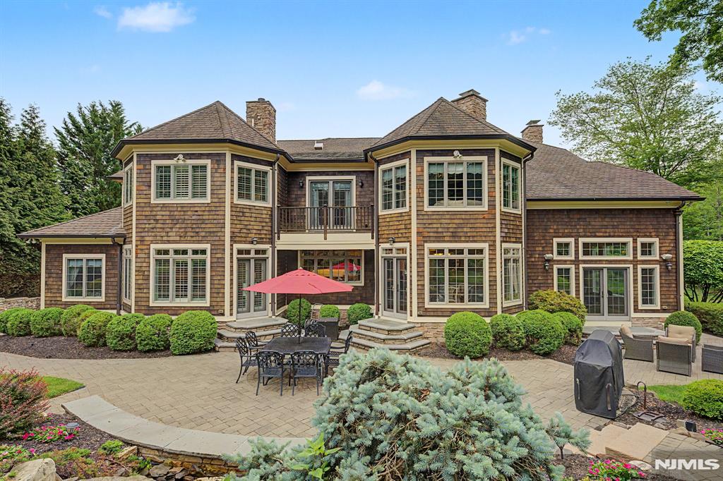 30 Fred St, Old Tappan, NJ, 07675, USA, 6 Bedrooms Bedrooms, ,6 BathroomsBathrooms,Residential,Active,30 Fred St,26011092
