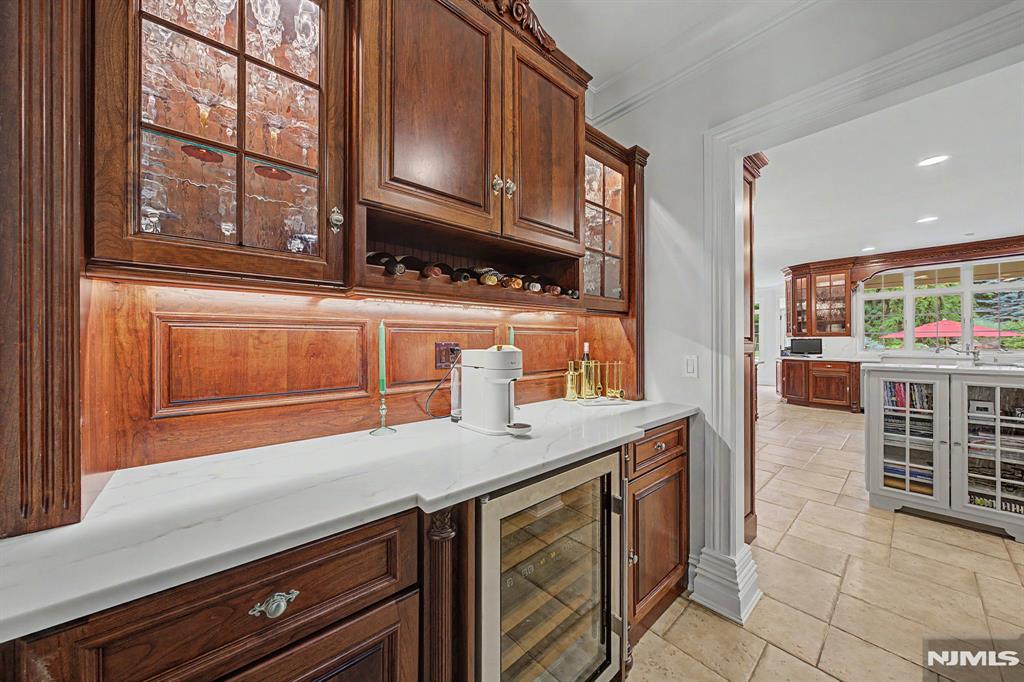 30 Fred St, Old Tappan, NJ, 07675, USA, 6 Bedrooms Bedrooms, ,6 BathroomsBathrooms,Residential,Active,30 Fred St,26011092