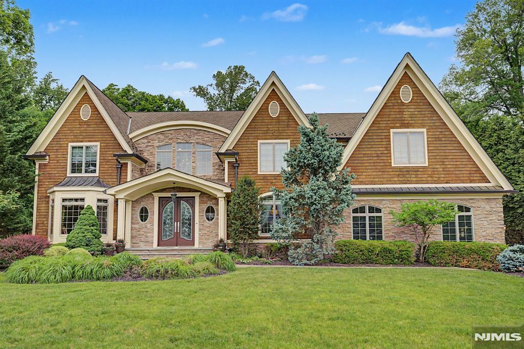30 Fred St, Old Tappan, NJ, 07675, USA, 6 Bedrooms Bedrooms, ,6 BathroomsBathrooms,Residential,Active,30 Fred St,26011092