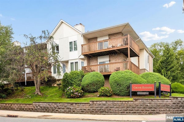4 DI DONNA CT # A004, CLIFTON, NJ 07013 - Image 0f97ccc5faaefcfc28ab8a5abed7dfba/2741119751