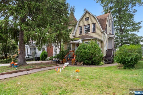 Photo for 298 Carmita Avenue 2nd floor