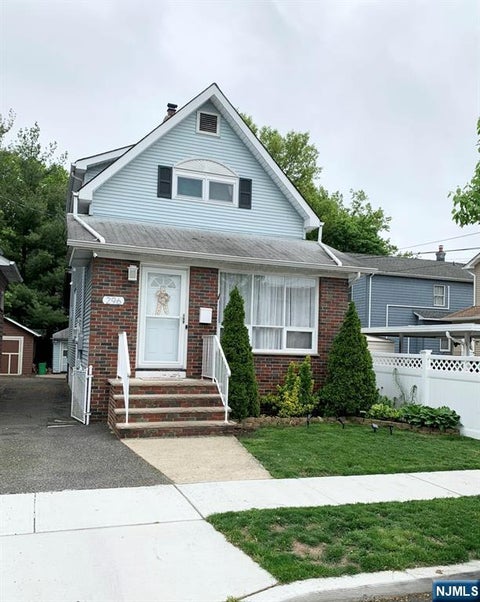 Photo for 296 Willow Avenue