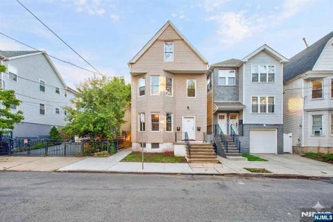 Photo for 225 10th Street