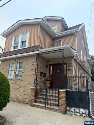 313 CHESTNUT ST, KEARNY, NJ 07032 - Image 1e425f87d4c7c5b28d27bef33f514c8d/3530948893