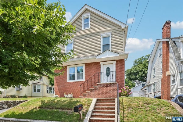 21 BIRCH ST, WEST ORANGE, NJ 07052 - Image 1e754c61232a2ed75b63fde5fe149a33/239674766