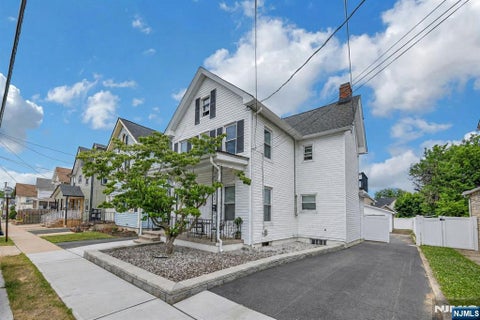 Photo for 27 Thomas Street