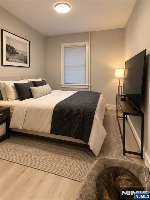 Photo for 59 Farnham Avenue