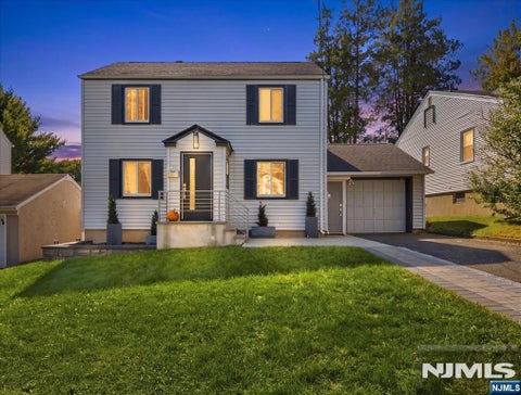 Photo for 12 Nutwold Avenue