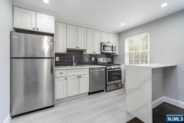 84 CLARK CT # 84, RUTHERFORD, NJ 07070 - Image 2a58039bca718e23ce86d22490d79bfa/671267974