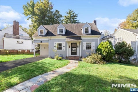 Photo for 694 Northumberland Road