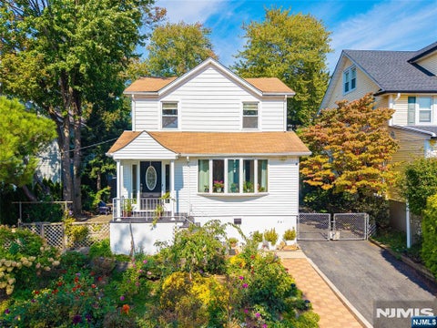 Photo for 241 Roosevelt Street