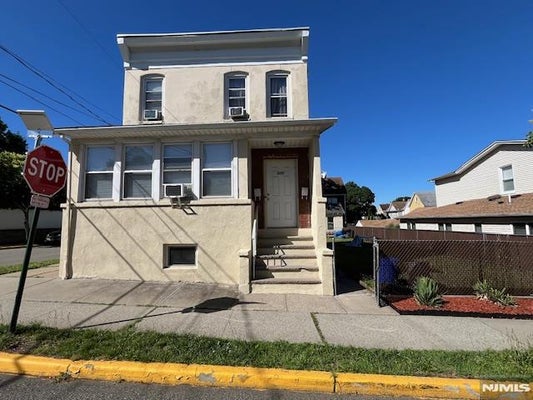 570 BROAD ST, CARLSTADT, NJ 07072 - Image 303cd31ff38ab2ff2c19d8095be31e6e/1514297267