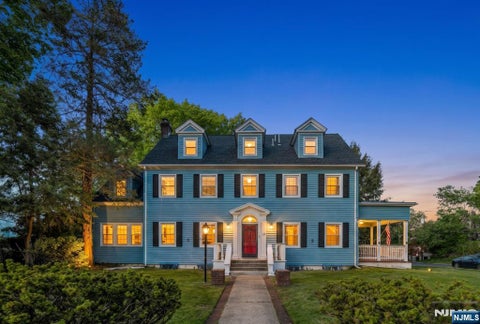 Photo for 833 Salem Avenue