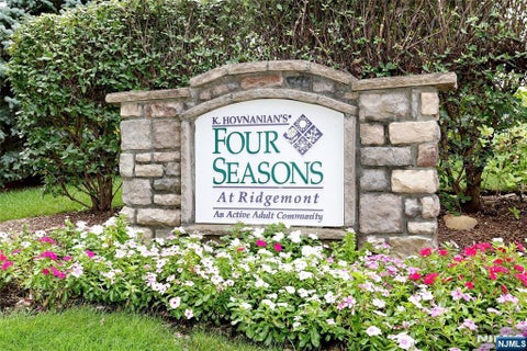 Photo for 410 Four Seasons Lane