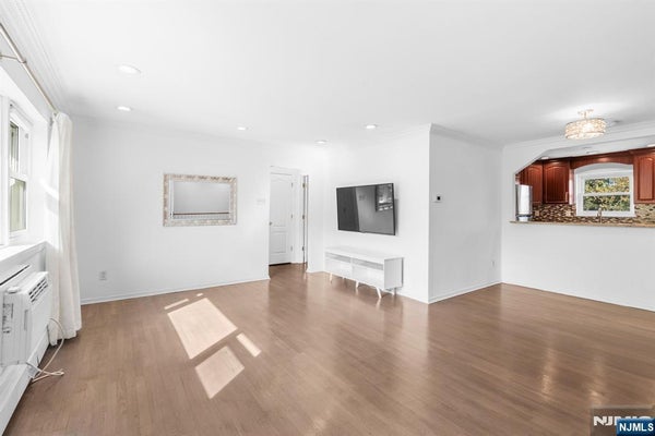 39-07 DOBRIN CT # 3907B, FAIR LAWN, NJ 07410 - Image 3c88cf6da4d5300ebcabe9cfe55880cb/702637338