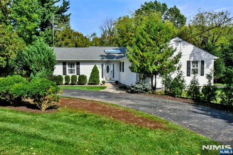 Photo for 486 W Saddle River Road