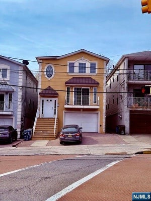 61 71ST ST APT 1, GUTTENBERG, NJ 07093 - Image 4a83a3cbcd284dc07fd882fc2c1ba177/1505564855