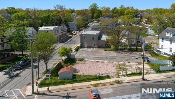 15 W HAMILTON AVE, ENGLEWOOD, NJ 07631 - Image 4b03b2b0d317e9442fe67f3d1010c1ea/696725330