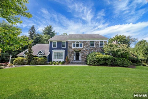 Photo for 4 Swan Hollow Court