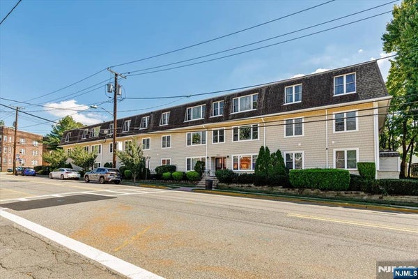 253 PARK AVE APT 307, RUTHERFORD, NJ 07070 - Image 4fbc79ddfe924f2802277b1bbcd52d55/1120295176
