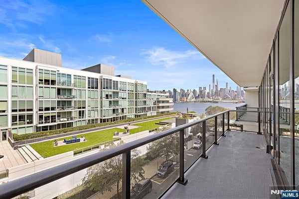 1200 AVENUE AT PORT IMPERIAL APT 503, WEEHAWKEN, NJ 07086 - Image 4ffaa663ba1e467281f77487bd9b68d0/590996536
