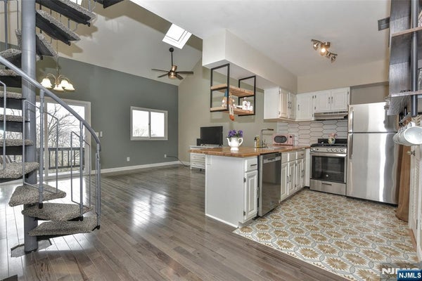 3 DAVOS DR UNIT 6, VERNON, NJ 07462 - Image 51abb861d5f3cfb61cb09e08e0fb34db/4062306038
