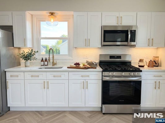 141 LEE ST # 2, ELMWOOD PARK, NJ 07407 - Image 5405ba71b0deffc3f4be2a74689c8ec0/2013048711