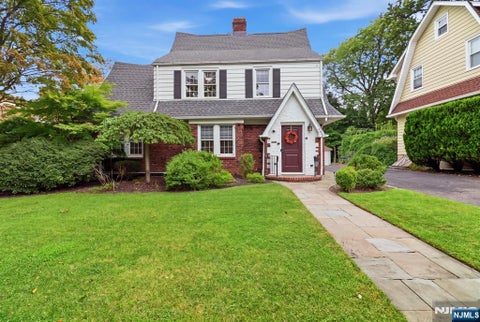Photo for 735 Summit Avenue