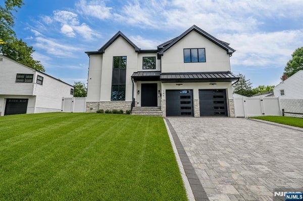 190 DENVER RD, PARAMUS, NJ 07652 - Image 5b0fb682114ebf39d24efc242c7c4c3a/2921025023