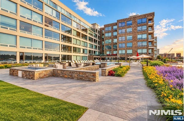 9 SOMERSET LN UNIT 308, EDGEWATER, NJ 07020 - Image 5b89609a67f8faf3ce1cda03e8950dbe/110048538