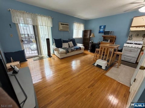 Photo for 359 Marshall Street 353