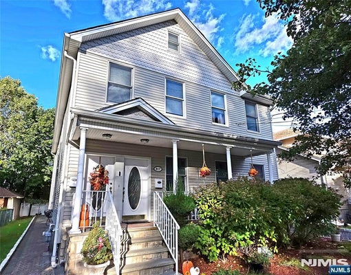 817 ELM AVE # 1, RIDGEFIELD, NJ 07657 - Image 5ea2e253ab4336bde65bafe61c5096de/2149362106