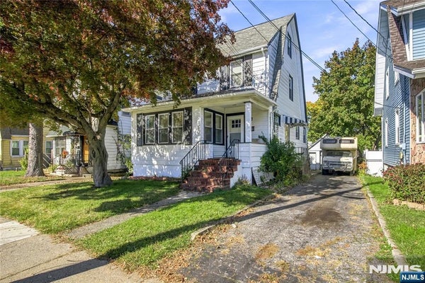 35 VAN BUSKIRK RD, TEANECK, NJ 07666 - Image 64e4749fa555ff74e12fe2e8ede8d90b/3986042880