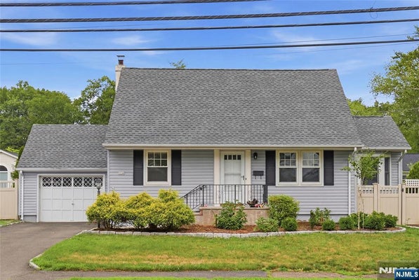 124 RIVERVALE RD, RIVER VALE, NJ 07675 - Image 652cd2bd5d9ae33a141cc5e358f16a0d/3403117690